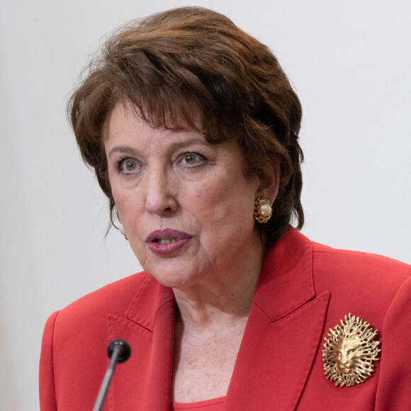 Roselyne Bachelot, ministre de la culture lors de la conférence de presse du premier ministre concernant la mise en place de moyens de lutte contre l'épidémie de coronavirus (COVID-19) et sur la stratégie de vaccination, le 14 janvier 2021. © Jacques Witt / Pool / Bestimage