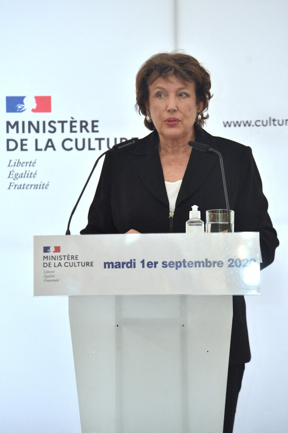 Roselyne Bachelot lors de la passation de pouvoir du directeur de l'opéra de Paris au ministère de la culture, le 1er septembre 2020.
