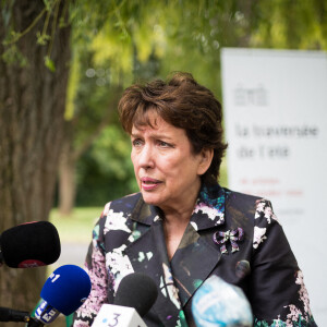 Roselyne Bachelot, ministre de la culture - Conférence de presse après la présentation du programme "La traversée de l'été" au collège Sophie Germain Cronenbourg à Strasbourg le 10 juillet 2020. © Tiziano Da Silva / Bestimage