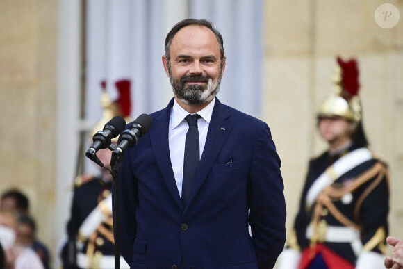 Passation de pouvoir à Matignon entre Edouard Philippe et Jean Castex, nouveau Premier ministre. © JB Autissier / Panoramic / Bestimage 