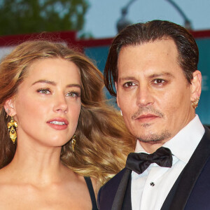 Johnny Depp et sa femme Amber Heard - Tapis rouge du film Black Mass (Strictly Criminal) lors du 72ème festival du film de Venise (la Mostra).