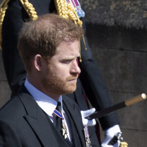 Le prince Harry, duc de Sussex, Peter Phillips, le prince William, duc de Cambridge - Arrivées aux funérailles du prince Philip, duc d'Edimbourg à la chapelle Saint-Georges du château de Windsor, le 17 avril 2021. 