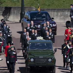 Le prince Charles, prince de Galles, la princesse Anne, le prince Andrew, duc d'York, le prince William, duc de Cambridge, David Armstrong-Jones, comte de Snowdon, Peter Phillips, la princesse Anne, le prince Edward, comte de Wessex, le prince Harry, duc de Sussex, Sir Timothy Laurence - Arrivées aux funérailles du prince Philip, duc d'Edimbourg à la chapelle Saint-Georges du château de Windsor, le 17 avril 2021. 