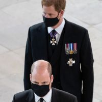 William et Harry enfin réunis : ce que les frères se sont dit à la sortie des obsèques
