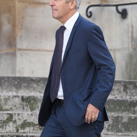 Bernard de La Villardière aux obsèques de Pierre Bellemare à l'église Saint-Roch de Paris, France, le 31 mai 2018.