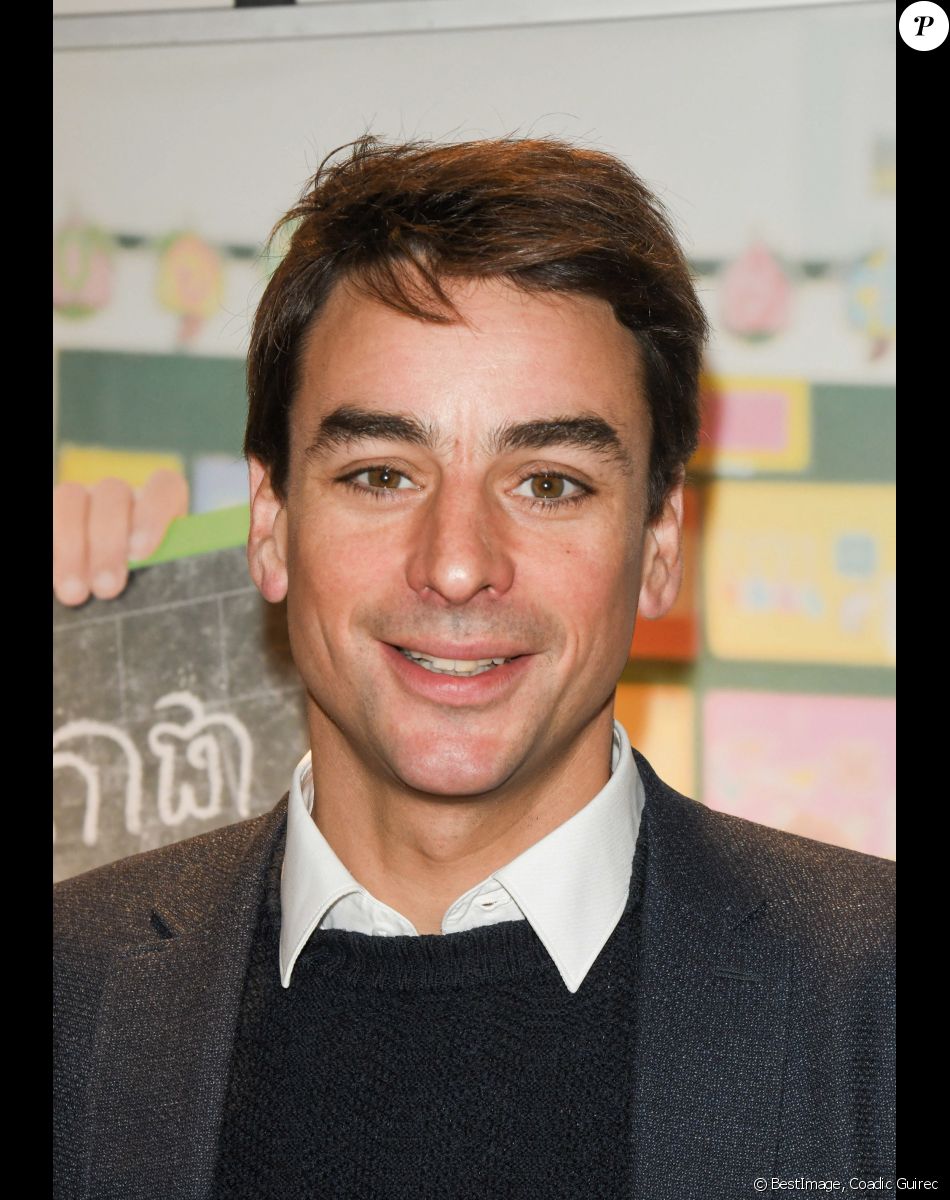 Julian Bugier lors de la clôture de l'opération "Levons le doigt pour l'éducation des filles" chez We Are à Paris le 30 janvier 2020. © Coadic Guirec / Bestimage
