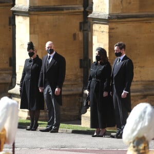 Zara Phillips (Zara Tindall), Mike Tindall, La princesse Eugenie d'York, Jack Brooksbank, La princesse Beatrice d'York et Edoardo Mapelli Mozzi - Arrivées aux funérailles du prince Philip, duc d'Edimbourg à la chapelle Saint-Georges du château de Windsor.