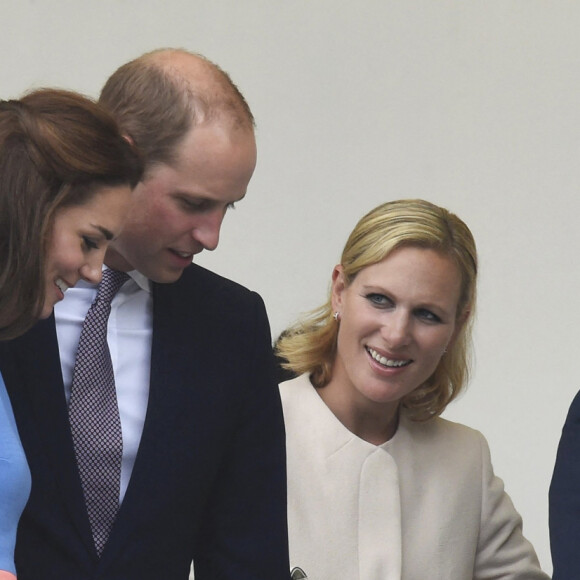 Kate Catherine Middleton, duchesse de Cambridge, le prince William, Zara Phillips, Mike Tindall, le prince Philip, duc d'Edimbourg - La famille royale d'Angleterre au "Patron's Lunch" à Londres, à l'occasion du 90ème anniversaire de la reine. Le 12 juin 2016