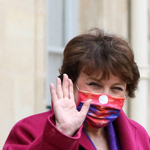 Roselyne Bachelot, ministre de la Culture à la sortie du conseil des ministres du 3 février 2021, au palais de l'Elysée à Paris. © Stéphane Lemouton / Bestimage
