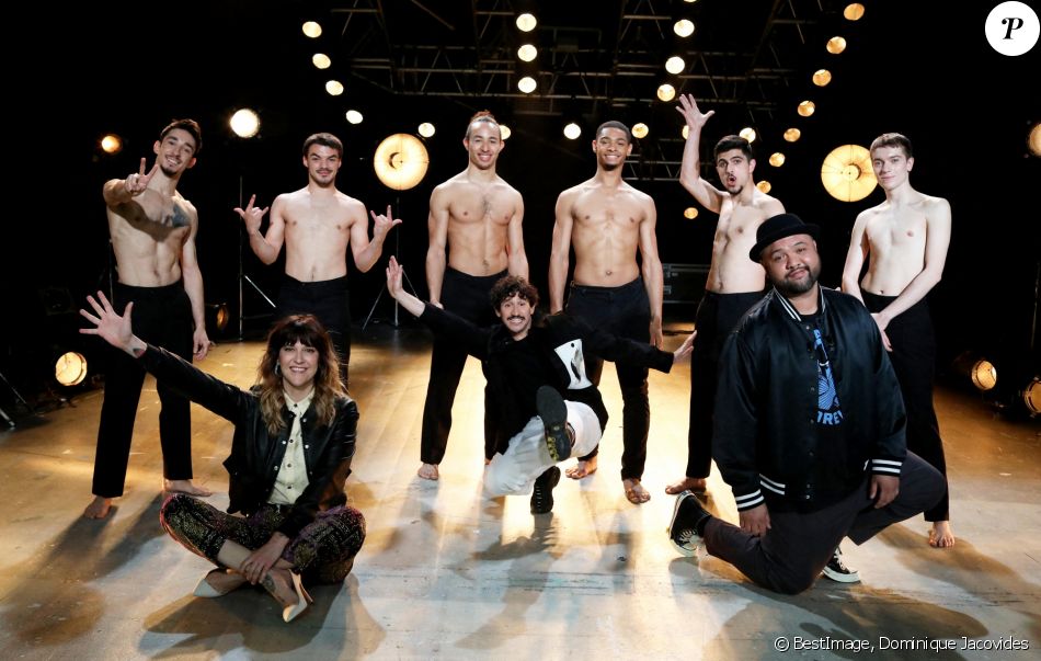 Exclusif - Daphné Bürki, Mehdi Kerkouche (directeur artistique/chorégraphe compagnie EMKA) et Raphaël Yem lors de l'enregistrement de "L'émission : Spéciale On danse chez vous" présentée par Daphné Bürki et Raphaël Yem qui sera diffusée le 24 Avril sur FranceTV. Paris le 21 avril 2021. © Dominique Jacovides / Bestimage