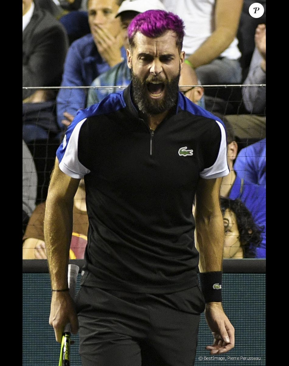 Info - Benoît Paire privé des JO de Tokyo pour "comportements profondément déplacés" - Le français Benoît Paire éliminé (6-4, 6-4) au premier tour du tournoi Rolex Paris Masters par le hongrois Márton Fucsovics à l'Accor Hotels Arena à Paris, FRance, le 30 octobre 2018. Le Français a une nouvelle couleur de cheveux: un rose fuchsia. © Pierre Perusseau/Bestimage