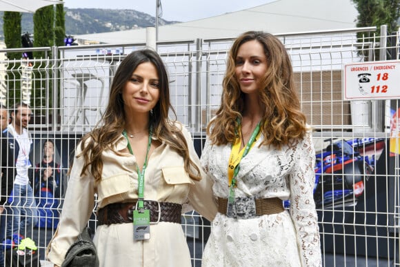Kelly Piquet et Egle Ruskyte (compagne de Nico Hulkenberg) avant le départ du 77 ème Grand Prix de Formule 1 de Monaco, le 26 Mai 2019.