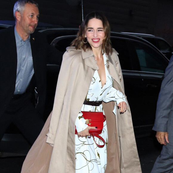Emilia Clarke arrive aux studios de l'émission "Good Morning America" à New York, le 30 octobre 2019. L'actrice est en pleine promotion pour son prochain film "Last Christmas". 