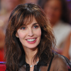 Anne Parillaud dans l'émission "Vivement dimanche" en 2012.