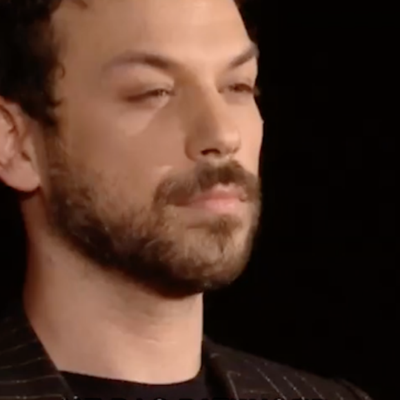 Angelo (équipe de Vianney) face à Arthur (équipe de Marc Lavoine) lors des cross-battles de "The Voice" - TF1