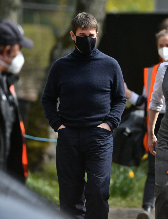 Tom Cruise est en tournage pour le film "Mission Impossible 7" dans le Yorkshire, le 20 avril 2021.
