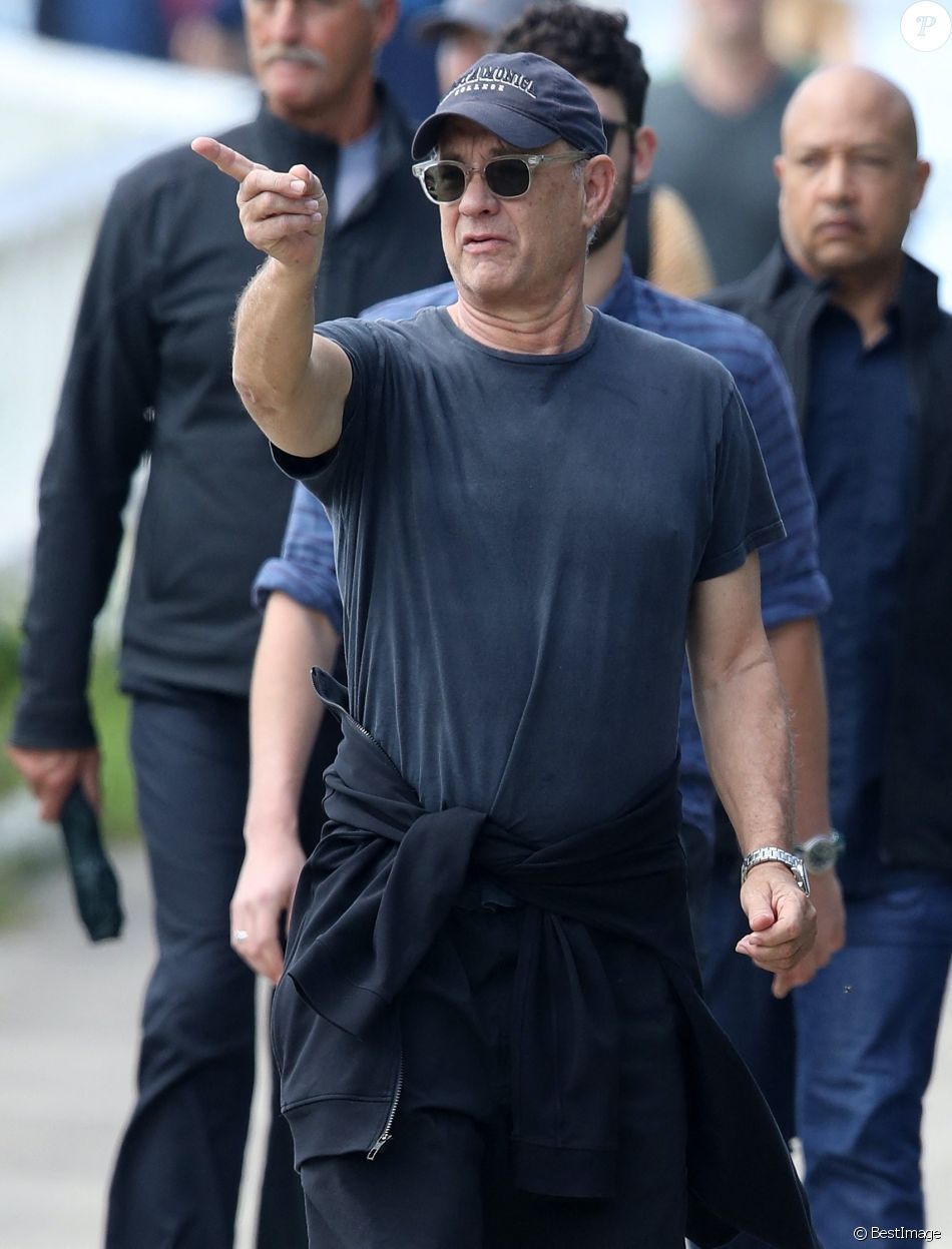 Exclusif - Tom Hanks et sa femme Rita Wilson prennent un verre au North Bondi RSL Club après une balade sur les quais à Sydney le 6 mars 2020.