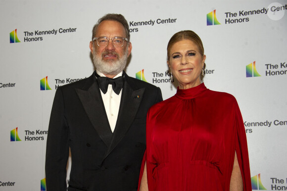 Tom Hanks et sa femme Rita Wilson lors du dîner d'artiste officiel en l'honneur des récipiendaires de la 42ème cérémonie annuelle du Kennedy Center Honors à Washington D.C, le 7 décembre 2019.