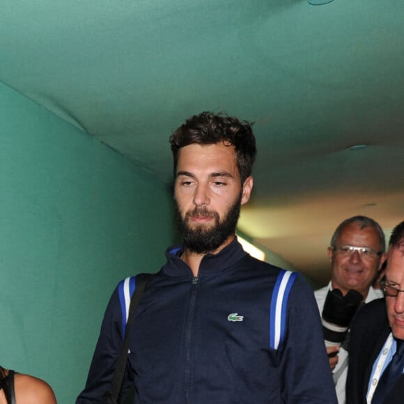 La chanteuse Shy'm était présente au Monte Carlo Country Club pour le Monte-Carlo Rolex Masters de tennis 2016 à Roquebrune Cap Martin le 13 avril 2016 pour soutenir son compagnon le tennisman français Benoit Paire. © Bruno Bebert / Bestimage