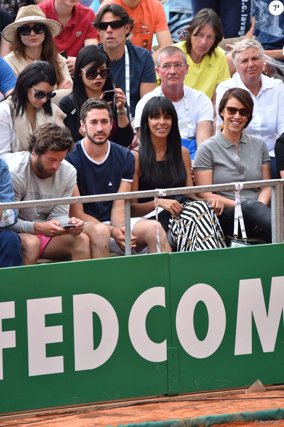 La chanteuse Shy'm était présente au Monte Carlo Country Club pour le Monte-Carlo Rolex Masters de tennis 2016 à Roquebrune Cap Martin le 13 avril 2016 pour soutenir son fiancé le tennisman français Benoit Paire qui a remporté son match contre le portugais Joao Sousa. Dans la tribune elle était au côtés de ses parents Philippe et Eliane, assis au second rang derrière elle, et de son frère Thomas. © Bruno Bebert / Bestimage