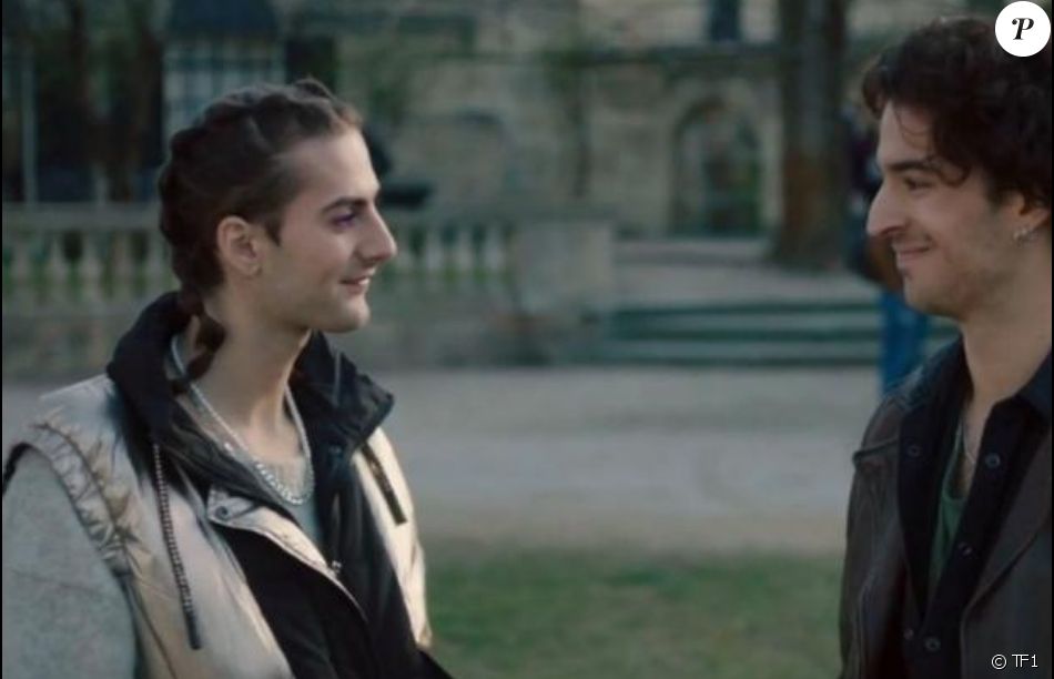 Nicolas Anselmo (Eliott) et Mikaël Mittelstadt (Greg) dans "Ici tout commence" - TF1