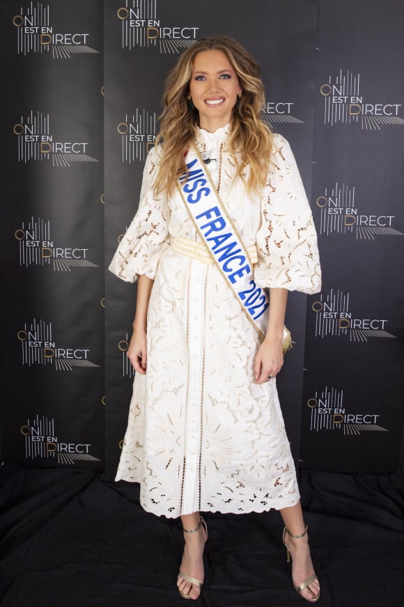 Exclusif - Amandine Petit (Miss France 2021) - En lice pour le concours de Miss Univers 2020, le 16 mai 2021 à Davie, en Floride (heure américaine)  ©Jack Tribeca / Bestimage