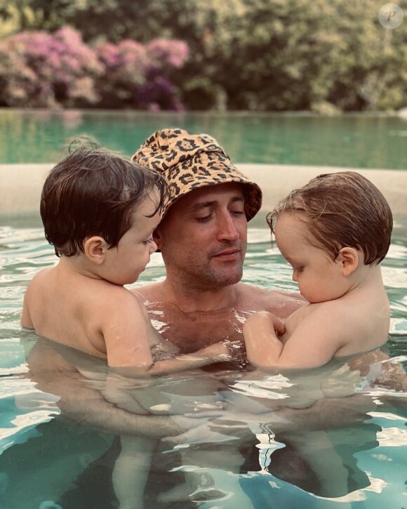 Paulo Gustavo pose avec ses enfants sur Instagram en février 2021
