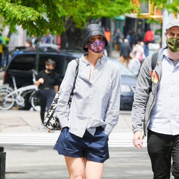 Katie Holmes et son ami Michael Fitzgerald à New York. Le 4 mai 2021.