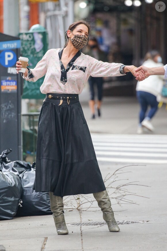 Exclusif - Katie Holmes et son ami Michael Fitzgerald à New York, le 3 mai 2021.