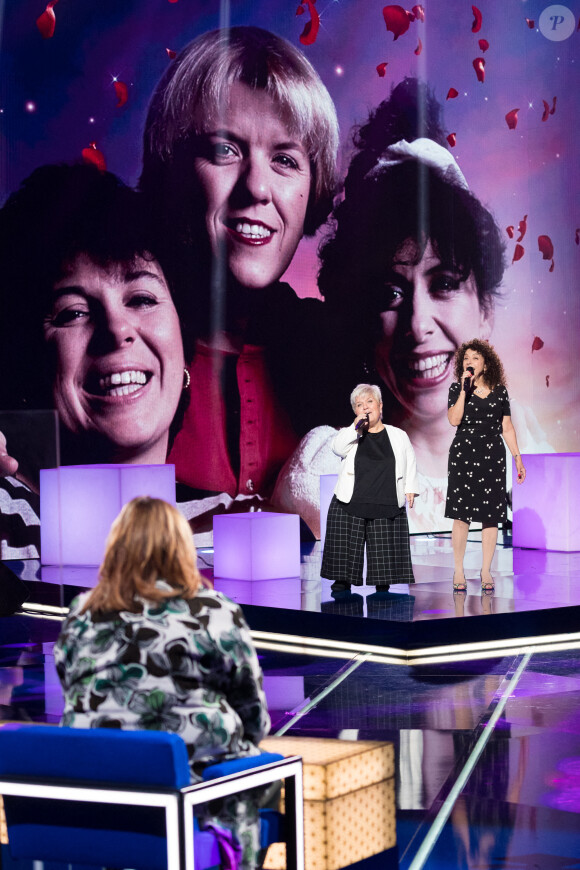 Exclusif - Mimie Mathy, Isabelle De Botton (Surprise M.Bernier) - Enregistrement de l'émission "La Boîte à Secrets 8", présentée par F.Bollaert et diffusée le 7 mai sur France 3. Le 19 janvier 2021 © Tiziano Da Silva / Bestimage