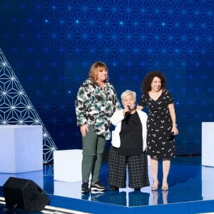 Exclusif - Michèle Bernier et sa surprise Mimie Mathy, Isabelle De Botton - Enregistrement de l'émission "La Boîte à Secrets 8", présentée par F.Bollaert et diffusée le 7 mai sur France 3. Le 19 janvier 2021 © Tiziano Da Silva / Bestimage