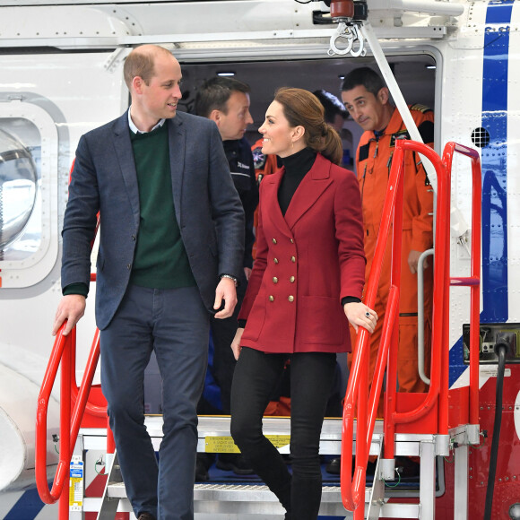 Le prince William, duc de Cambridge, Catherine Kate Middleton, duchesse de Cambridge lors d'une visite de la base de secours de Caenarfon le 8 mai 2019.