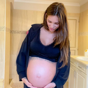 Julia Paredes confie que sa grossesse a des répercussions psychologiques sur sa fille aînée Luna - Instagram