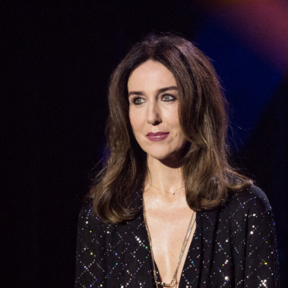 Elsa Zylberstein - Enregistrement de l'émission "Fête de la chanson française" à l'Olympia à Paris, qui sera diffusée le 9 janvier sur France 2. © Tiziano Da Silva - Cyril Moreau / Bestimage 