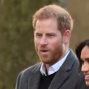 Le prince Harry, duc de Sussex, et Meghan Markle (enceinte), duchesse de Sussex, arrivent à Birkenhead. Le couple doit rencontrer de nombreux acteurs d'organisations locales. Le 14 janvier 2019