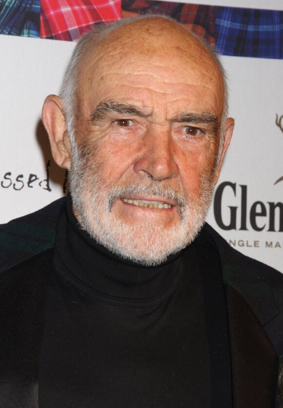 Sept mois après la mort de Sean Connery, son petit frère Neil est décédé à son tour.