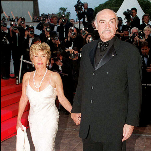 Sean Connery et sa femme Micheline Roquebrune en 1999.