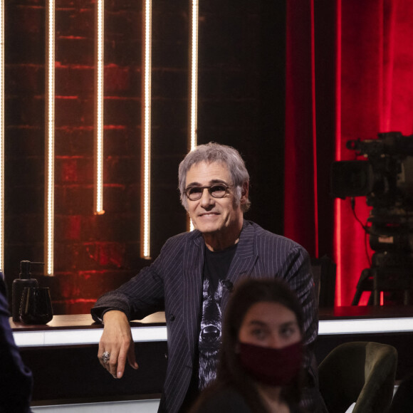 Exclusif - Gérard Lanvin - Enregistrement de l'émission "On Est En Direct" (OEED), présentée par L.Ruquier et diffusée en direct le 15 mai 2021 sur France 2, avec pour invités : Gérard et Manu Lanvin pour leur Album : " Ici-Bas " Apolline de Malherbe (BFM et RMC) Anne Parillaud pour son livre : " Les Abusés " chez Robert Laffont. Alain Jakubowicz avocat de Nordahl Lelandais. Jean-Baptiste Andréa pour son livre : " Des diables et des saints " aux éditions de l'Iconoclaste (Grand prix RTL-Lire Magazine). Rover pour son disque : " Eiskeller " (Cinq7/Wagram). Jean-Philippe Daguerre pour sa pièce de théâtre : " Le Petit Coiffeur " au théâtre Rive Gauche à partir du 9 juin 2021. Valentin Reinehr pour son spectacle : " La vie est bègue " à Avignon du 7 au 18 juillet à 21h00 au Palace. Thomas Leleu pour son disque : " Born to Groove " (NoMadMusic). Paris, le 15 mai 2021. © Jack Tribeca / Bestimage 