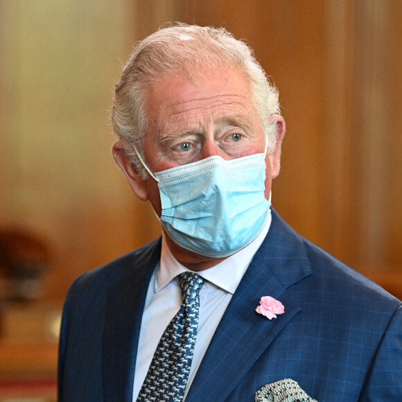 Le prince Charles reçu à la mairie de Belfast. Le 18 mai 2021