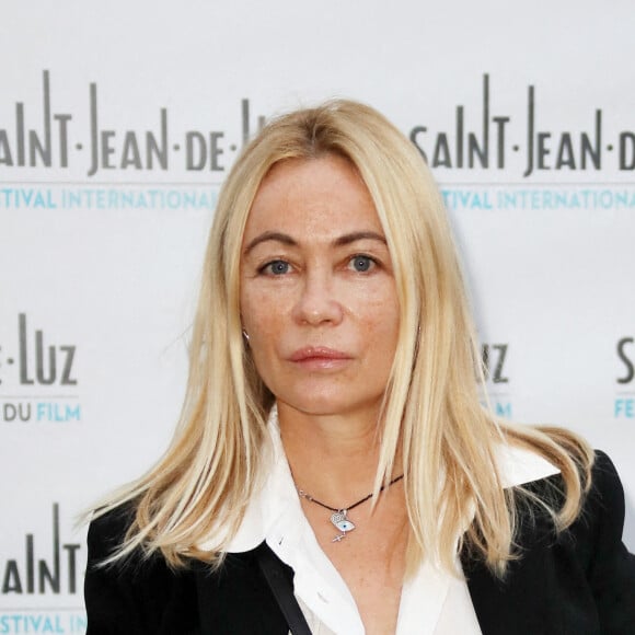Emmanuelle Béart - Photocall du film "L'étreinte" au 7e Festival international du film de Saint-Jean-de-Luz, le 9 octobre 2020.