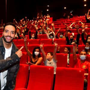 Tarek Boudali, l'acteur, scénariste et réalisateur français, est allé à la rencontre de son public à Nice au Pathé-Gaumont Gare du Sud, le jour de la réouverture des salles de cinéma, © Bruno Bebert / Bestimage