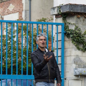 Exclusif - François Vincentelli sur le tournage d'un court-métrage pour la Fondation "Action Enfance" à Soissons - Action Enfance fait son Cinéma, le 18 avril 2021. © Pierre Perusseau / Bestimage