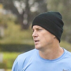 Exclusif - Channing Tatum fait ses exercices de gym dans les rues de Santa Monica, le 21 avril 2021.