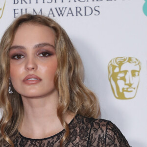 Lily-Rose Depp à la Press Room de la 73ème cérémonie des British Academy Film Awards (BAFTA) au Royal Albert Hall à Londres, Royaume Uni, le 2 février 2020. 