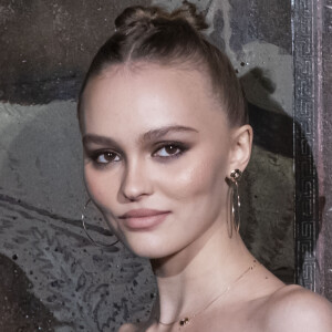 Lily-Rose Depp lors du photocall du défilé Chanel Métiers d'Art 2019 / 2020 au Grand Palais à Paris le 4 décembre 2019 © Olivier Borde / Bestimage 