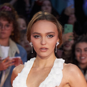 Lily-Rose Depp à la première du film Netflix's "The King" lors de la 63ème édition du festival BFI du film de Londres au cinéma Odeon Luxe Leicester Square à Londres, Royaume Uni, le 3 octobre 2019. 