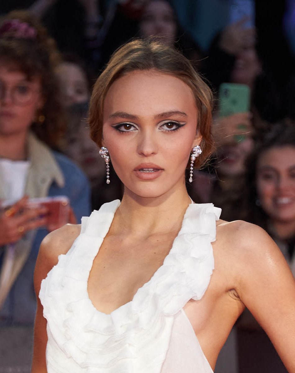 Lily-Rose Depp à la première du film Netflix's "The King" lors de la 63ème édition du festival BFI du film de Londres au cinéma Odeon Luxe Leicester Square à Londres, Royaume Uni, le 3 octobre 2019.