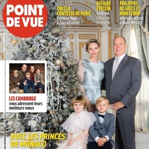 Le prince Albert de Monaco, son épouse la princesse Charlene et leurs enfants, le prince Jacques et la princesse Gabriella, posent en couverture du magazine "Point de vue" pour son édition du 23 décembre 2020.