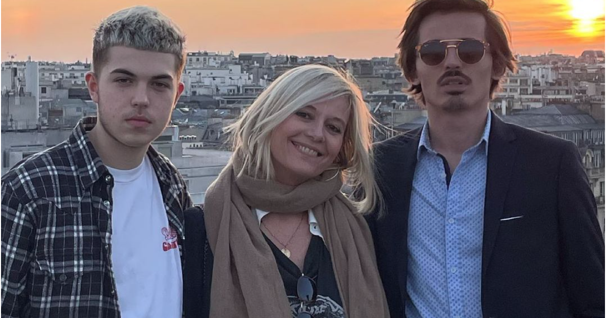 Flavie Flament Maman "chanceuse" avec ses deux fils, Enzo et Antoine
