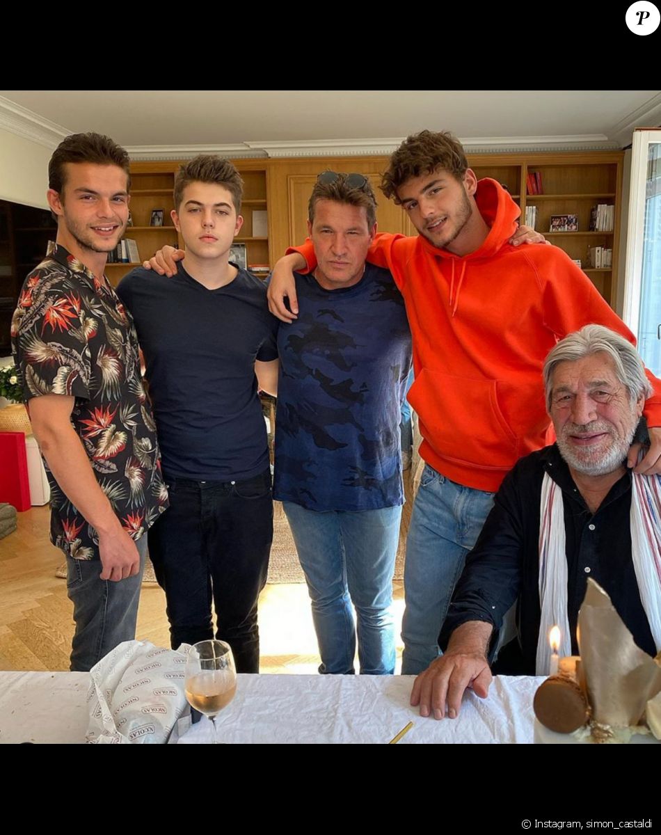 Benjamin Castaldi, ses fils Julien, Enzo et Simon, et Jean-Pierre Castaldi. Le 11 octobre 2020